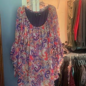 Paisley print ladies top.